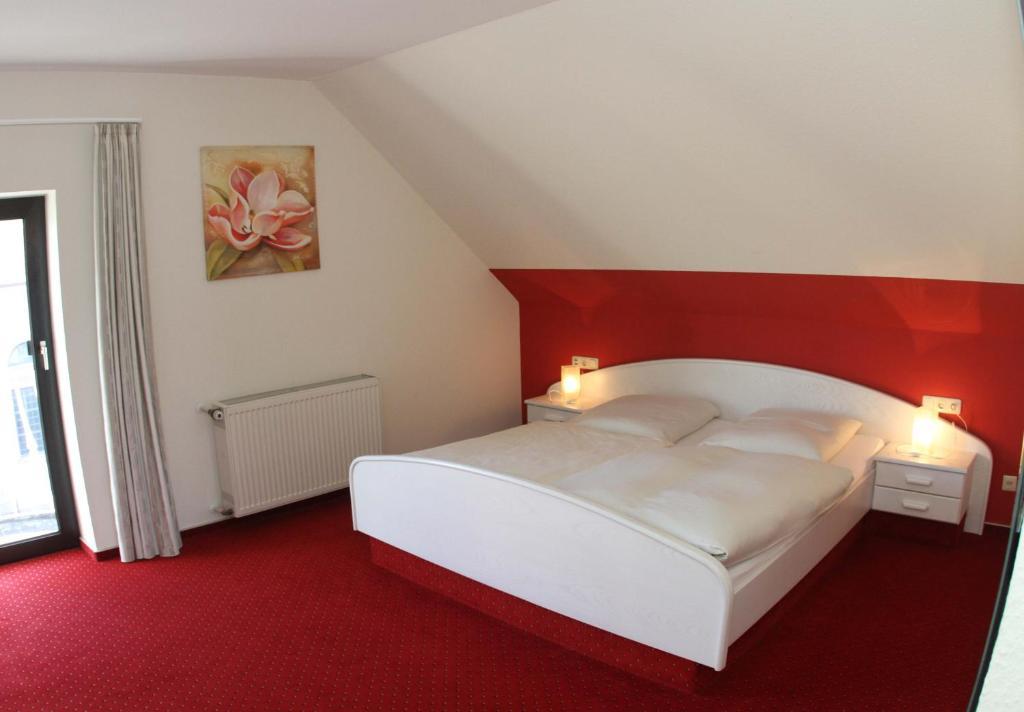 Frühstückshotel Landgasthof Kramer Eichenzell Habitación foto