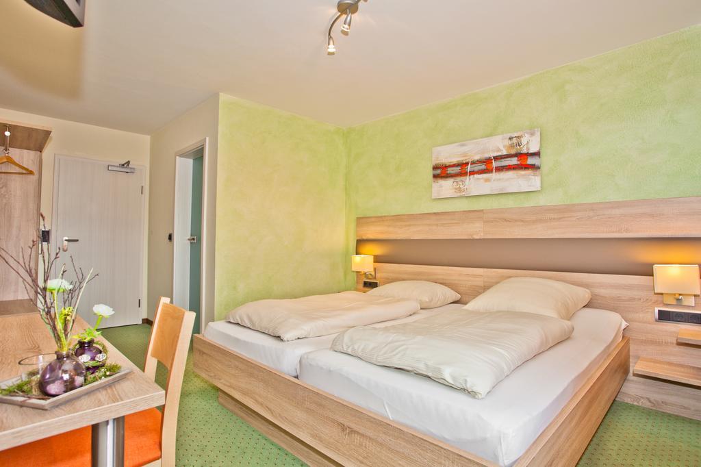 Frühstückshotel Landgasthof Kramer Eichenzell Exterior foto