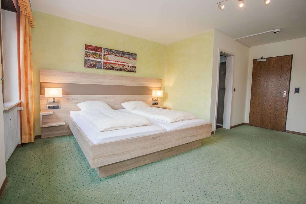 Frühstückshotel Landgasthof Kramer Eichenzell Exterior foto